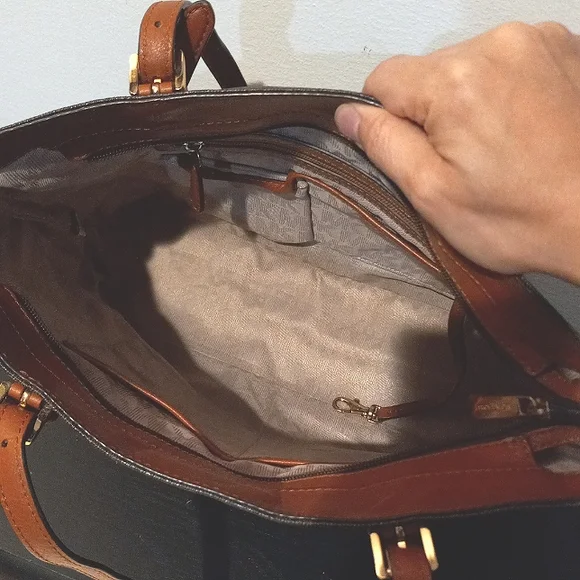 Michael Kors tote - Picture 10 of 12